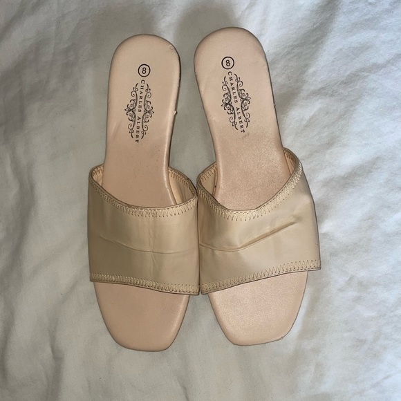 Sandals - Picture 3 of 3